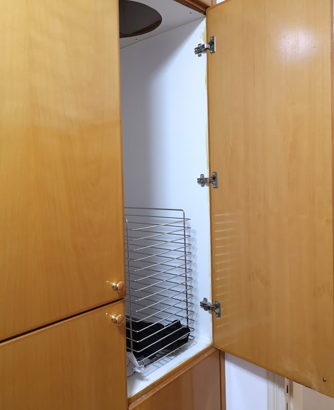 Laundry Room - Clothing Hole